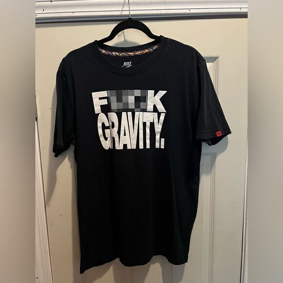 Nike Anti Gravity T-Shirt - Picture 1 of 5